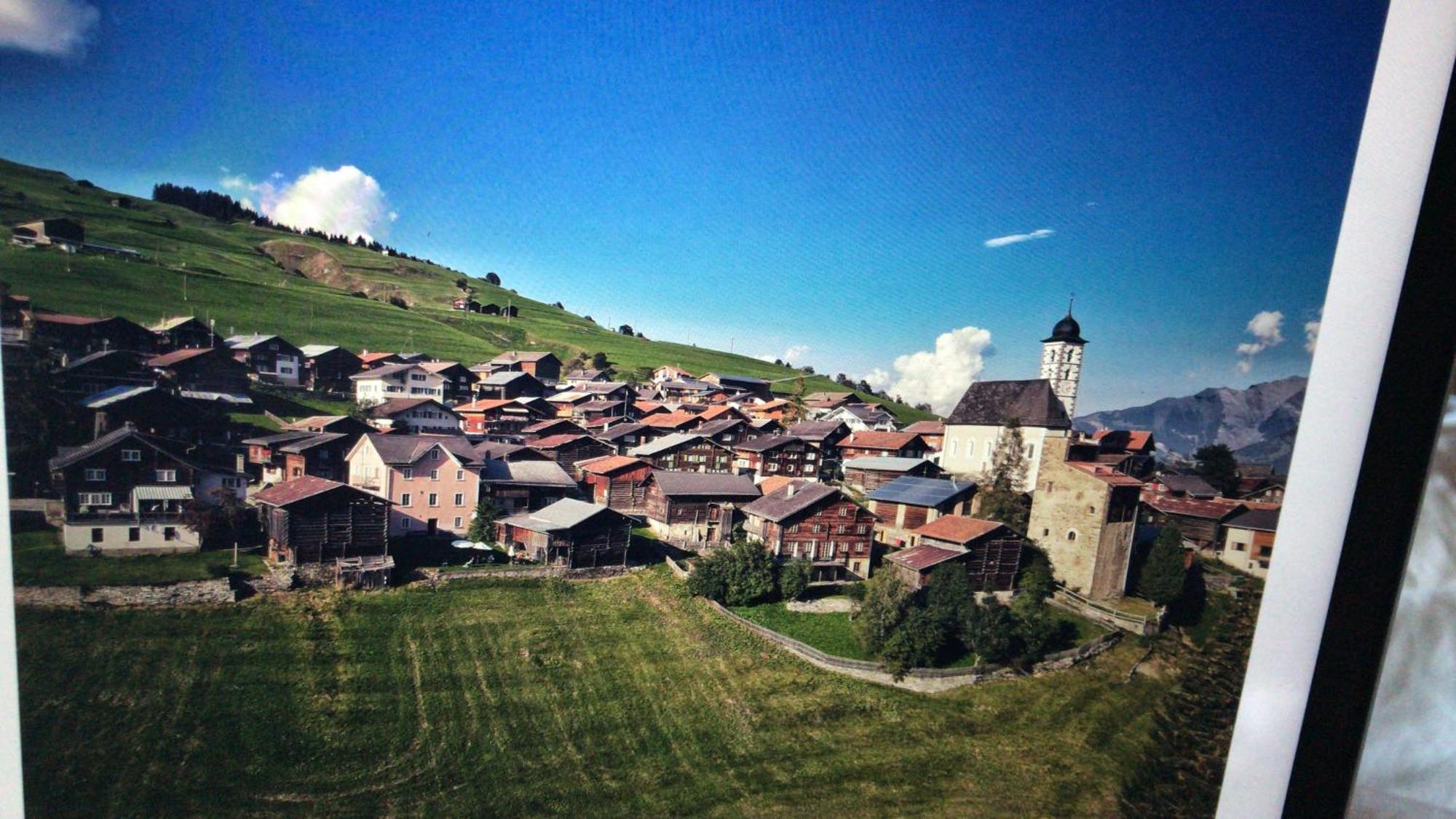 Hotel Alpina Lumbrein ภายนอก รูปภาพ